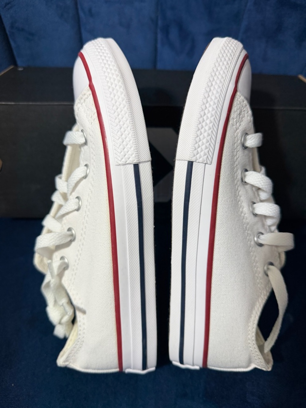 Kids Converse Optical White Low-Top Canvas Ox Sneakers Youth Size 1 NIB - Picture 5 of 6